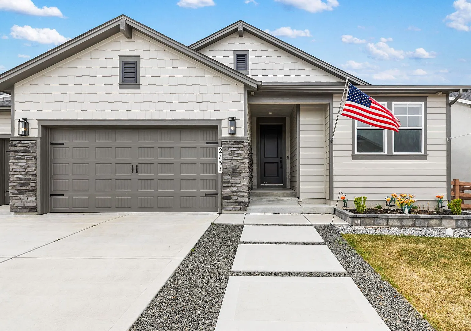 Mountain Views & Modern Comfort in Flying Horse | Spacious 4-Bedroom Ranch!! — Photo 1
