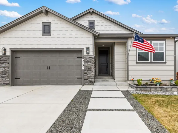 2131 Seaglass St, Colorado Springs, CO 80921
