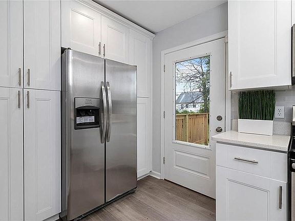 5th image of 515 Homestead Ave