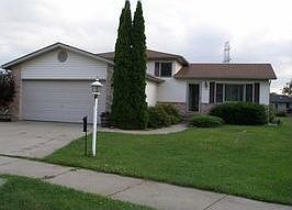 Home for Sale in Hobart, Indiana $164,900
