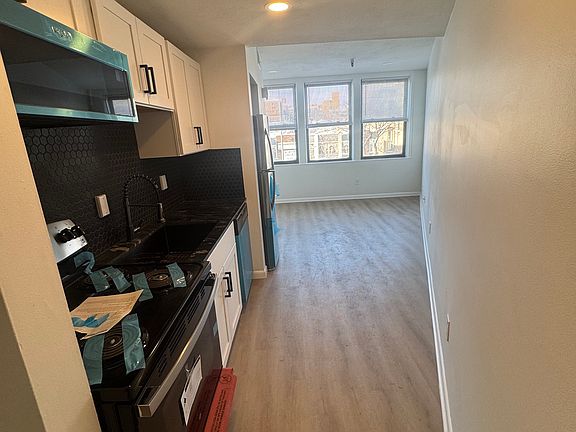 4th image of 446 James St APT 6