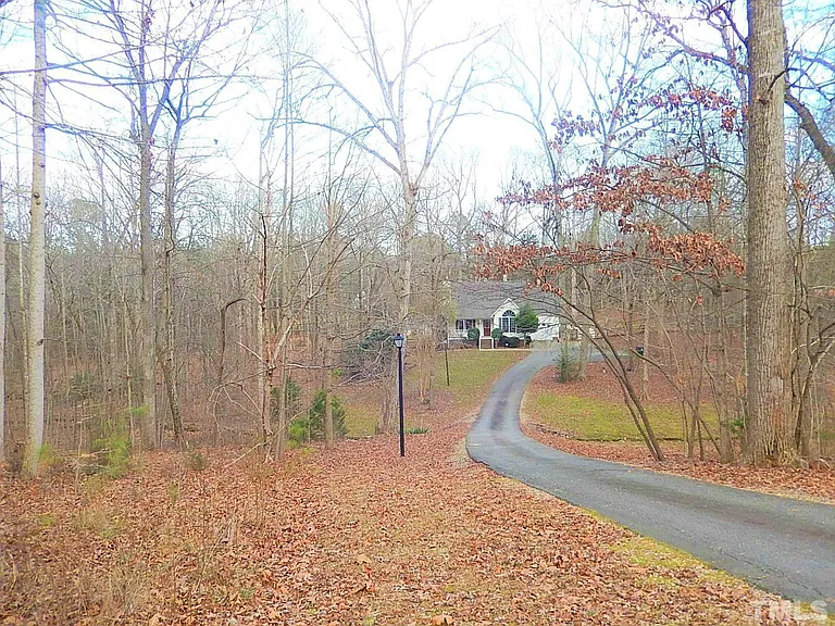 6610 Lipscomb Dr — Photo 36