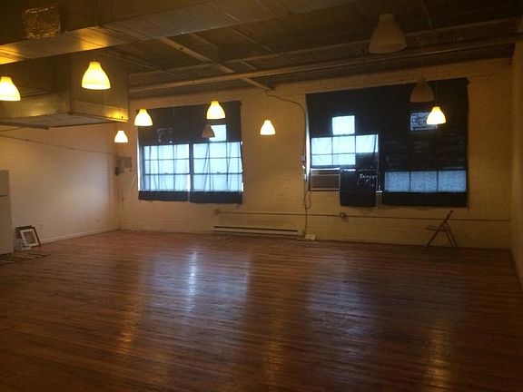 2nd image of 1417B Kemper St Ste 4G