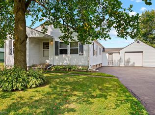 11730 Indian Hollow Rd, Grafton, OH 44044
