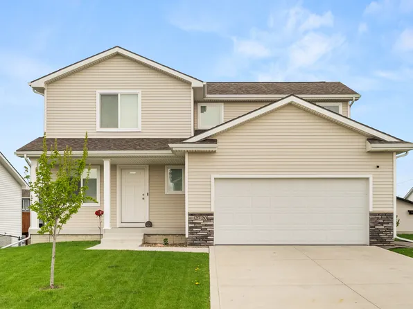 2720 21st St SW, Altoona, IA 50009