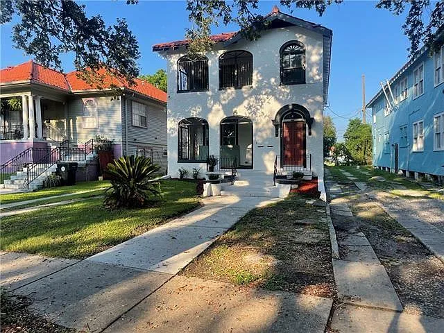 3208 Louisiana Avenue Pkwy