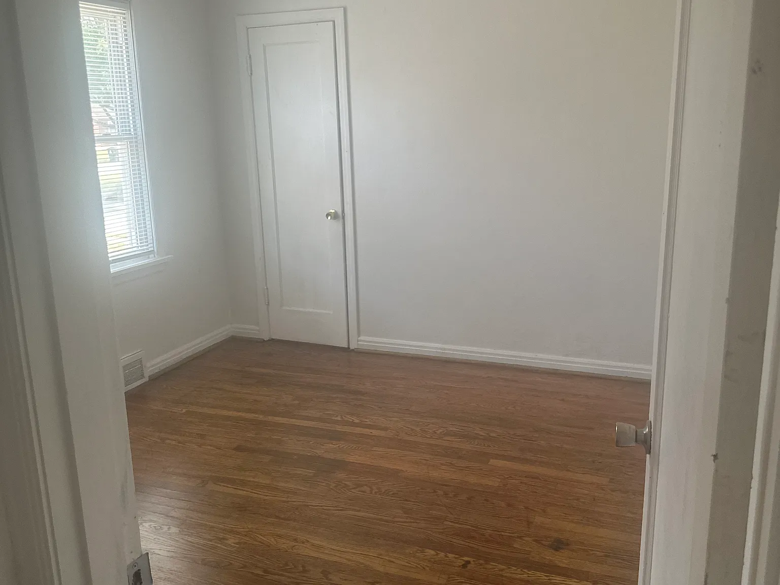 2 bed, 880 sqft, $1,450 — Photo 2
