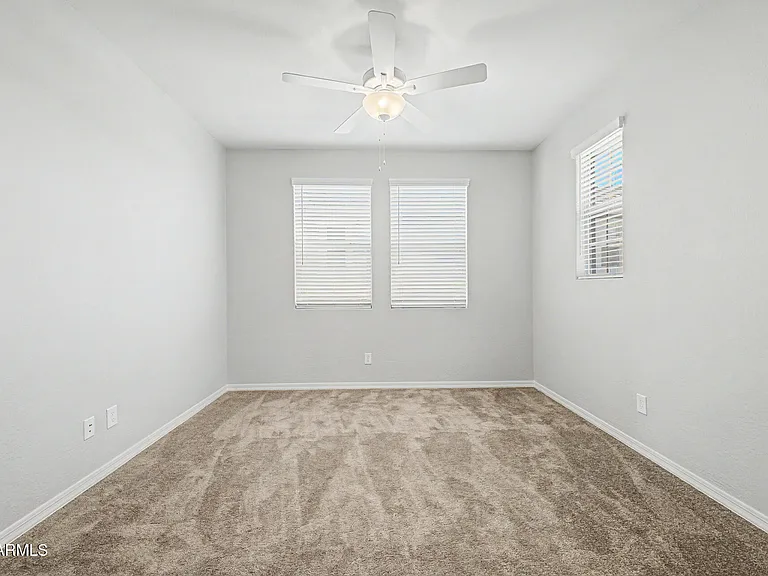 2511 S Entwistle St — Photo 26