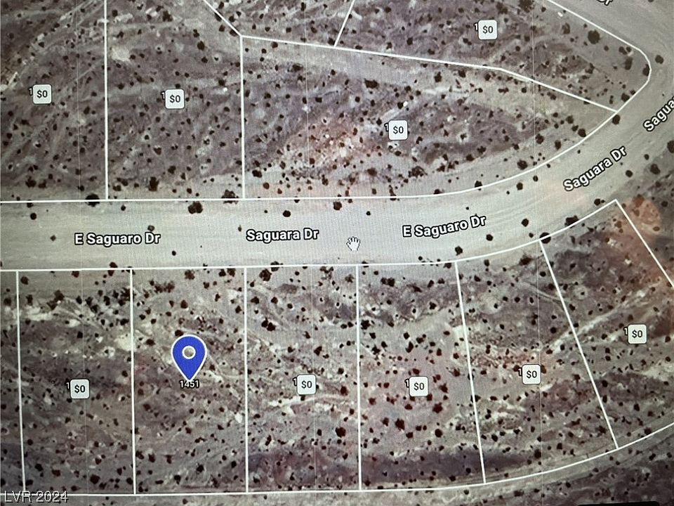 2nd image of 1451 E Saguaro Dr