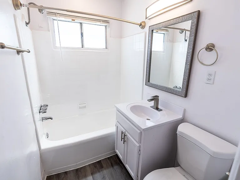 7056 Lanewood Ave — Photo 18