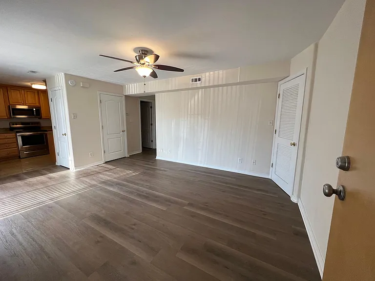 4800 Brigadoon Dr — Photo 6