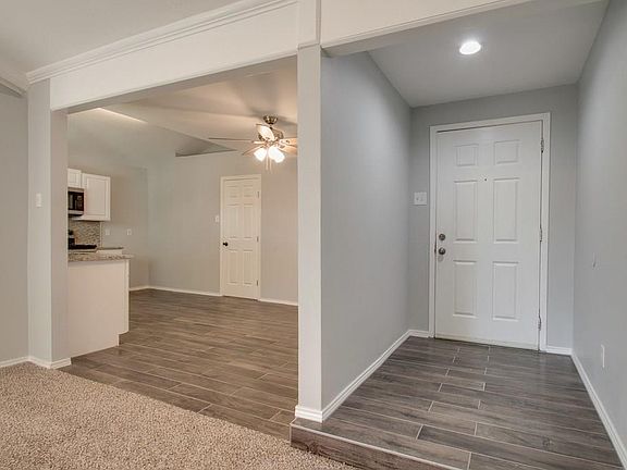 4th image of 120 Willow Brk