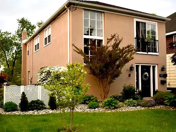 257 Saxer Ave, Springfield, PA 19064