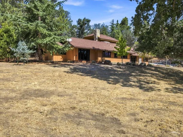 28440 Cumberland Rd, Tehachapi, CA 93561