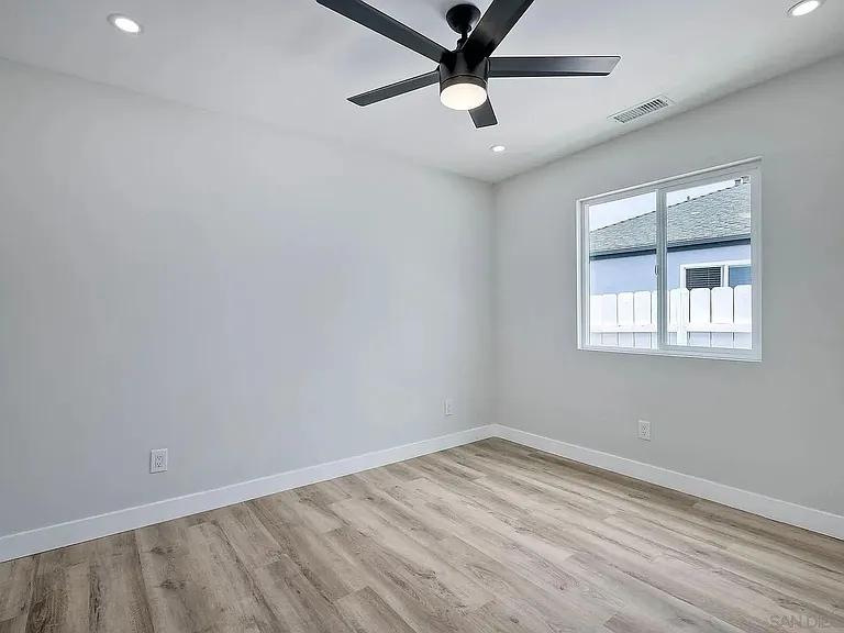 575 Florida St — Photo 14