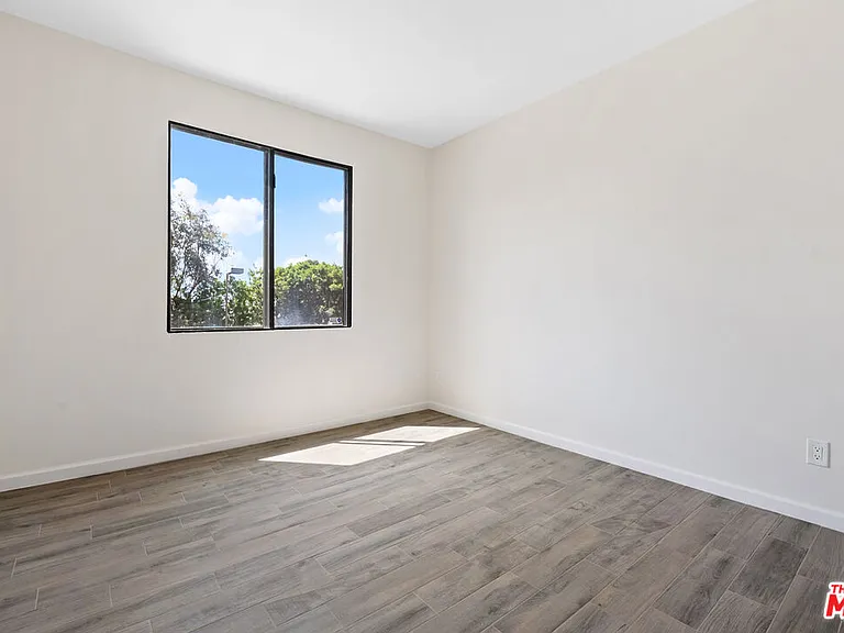 8707 Falmouth Ave #221 — Photo 24