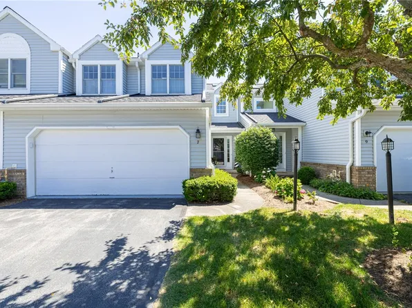 7 Leeward Ln, Canandaigua, NY 14424