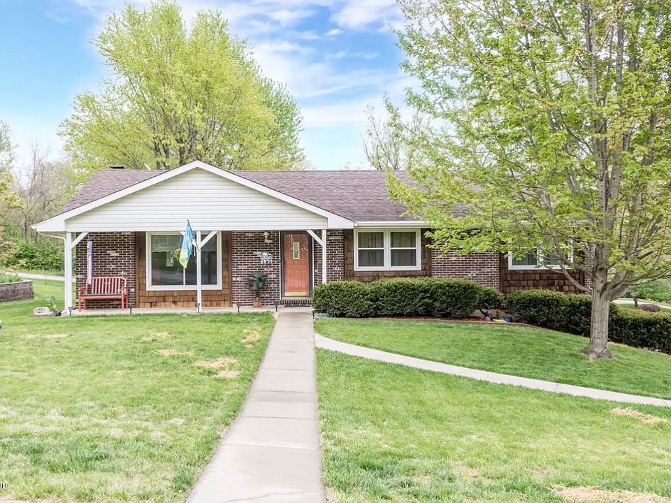 1st image of 316 Riverview Dr