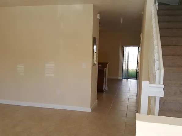 3215 SE 5th St, Homestead, FL 33033