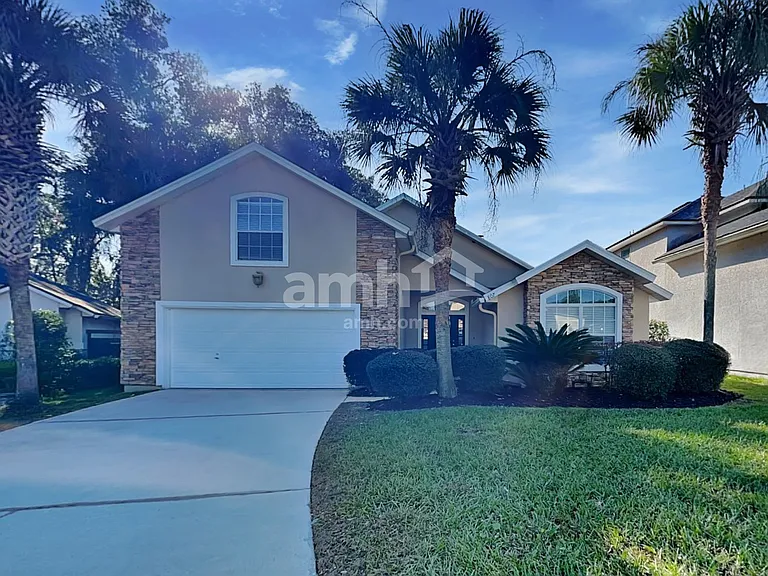 807 Hickory Knolls Dr — Photo 1