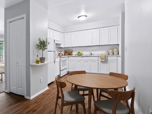 Vineland Apartments, 1890 S Lincoln Ave #5f3b99c34, Vineland, NJ 08361