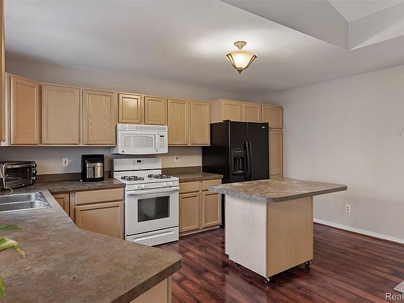 5th image of 8732 Elizabeth Lake Rd