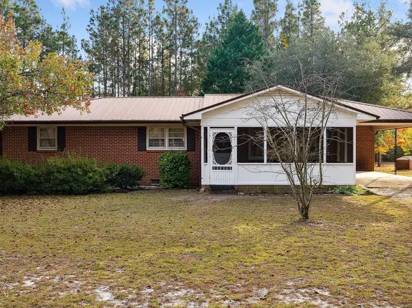 825 Quewhiffle Road, Aberdeen, NC 28315