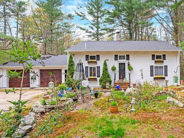 172 Kenyon Hill Trl, Richmond, RI 02898
