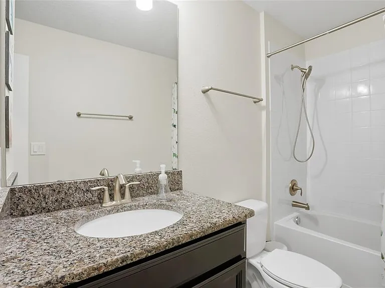 11007 Sycamore Woods Dr — Photo 29