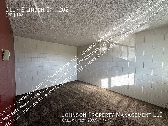 5th image of 2107 E Linden St #202