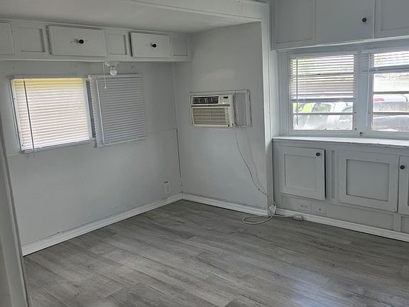 2nd image of 180 Mosley Rd