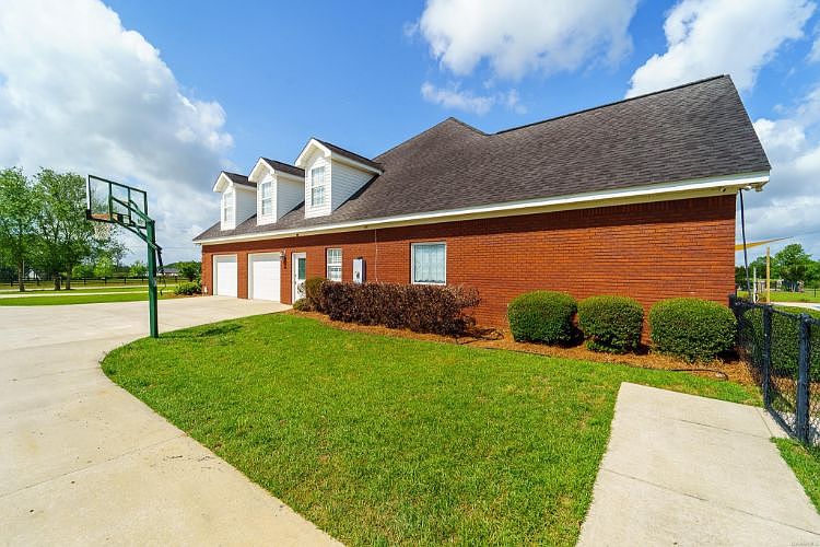 2227 Prevatt Rd, Dothan, AL 36301 Zillow