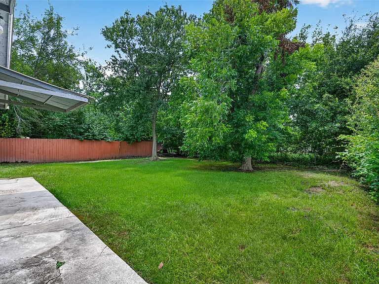 1112 Johnson St — Photo 34