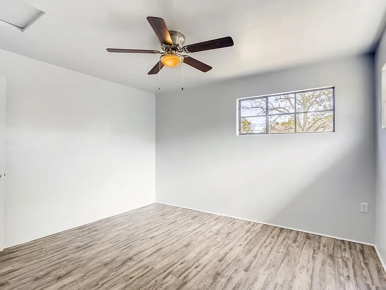 1215 S Judd St — Photo 9