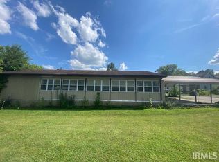 424 S Sycamore St, Paoli, IN 47454