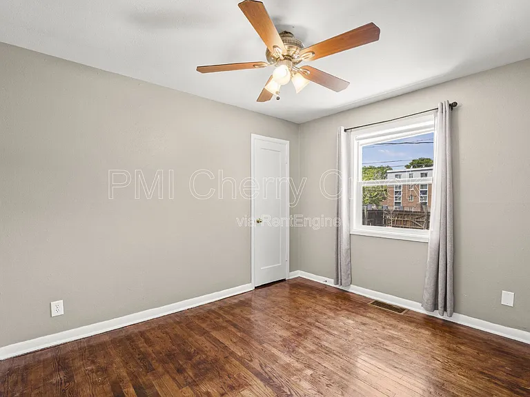4841 E Missouri Ave — Photo 9