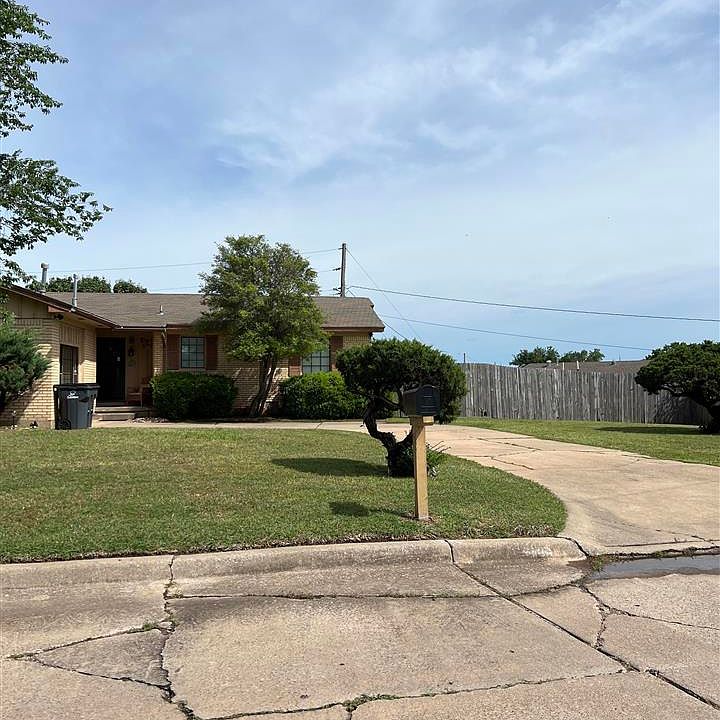 2nd image of 1605 NW 45th St
