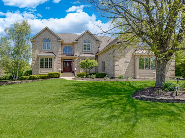 4N365 Saint Andrews Trace Ln, West Chicago, IL 60185