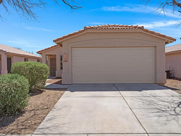 9214 E Calle Arroyo Rapido — Photo 2