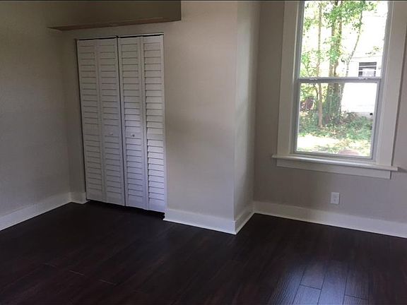 5th image of 114 De Haven St