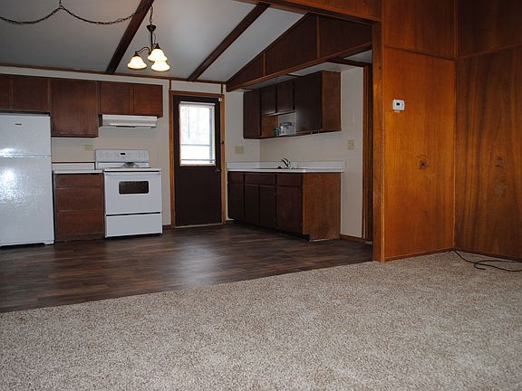 4th image of 701 11th St