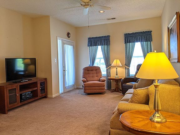 5th image of 1216 Brittany Dr #1216