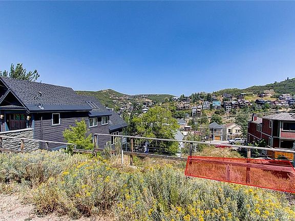2nd image of 324 Woodside Ave