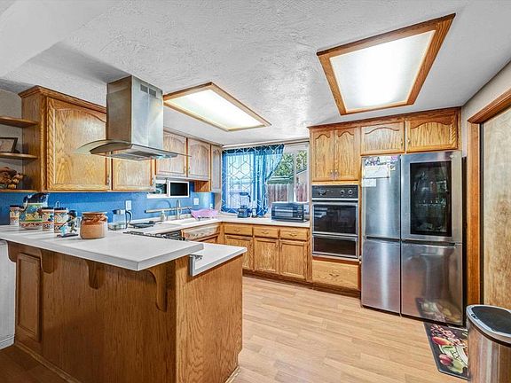 5th image of 1351 Jefferson Ave