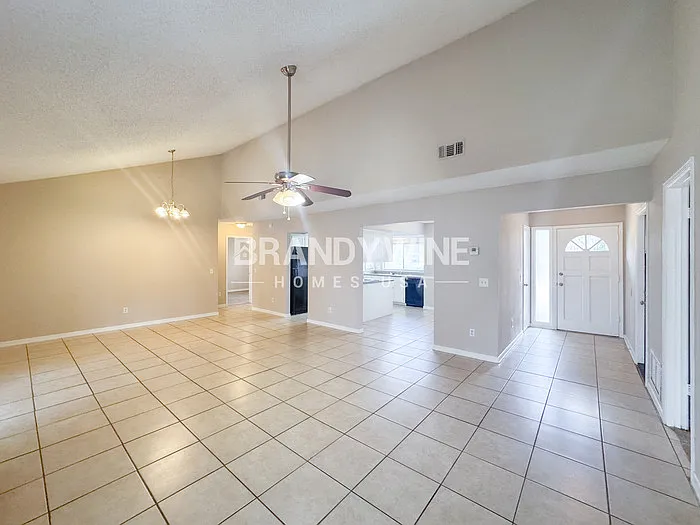 8236 Weybridge Dr — Photo 5