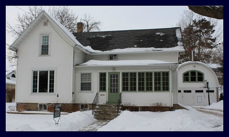 1st image of 419 Campus St