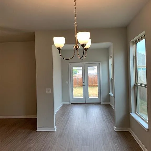 729 Durness Dr — Photo 4