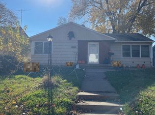 1904 Hoyt Ave E, Saint Paul, MN 55119