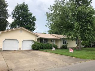 1307 Filmore St, Metropolis, IL 62960