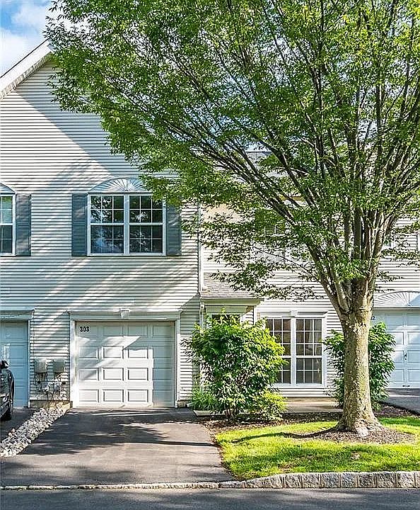 1st image of 303 Harvest Ln